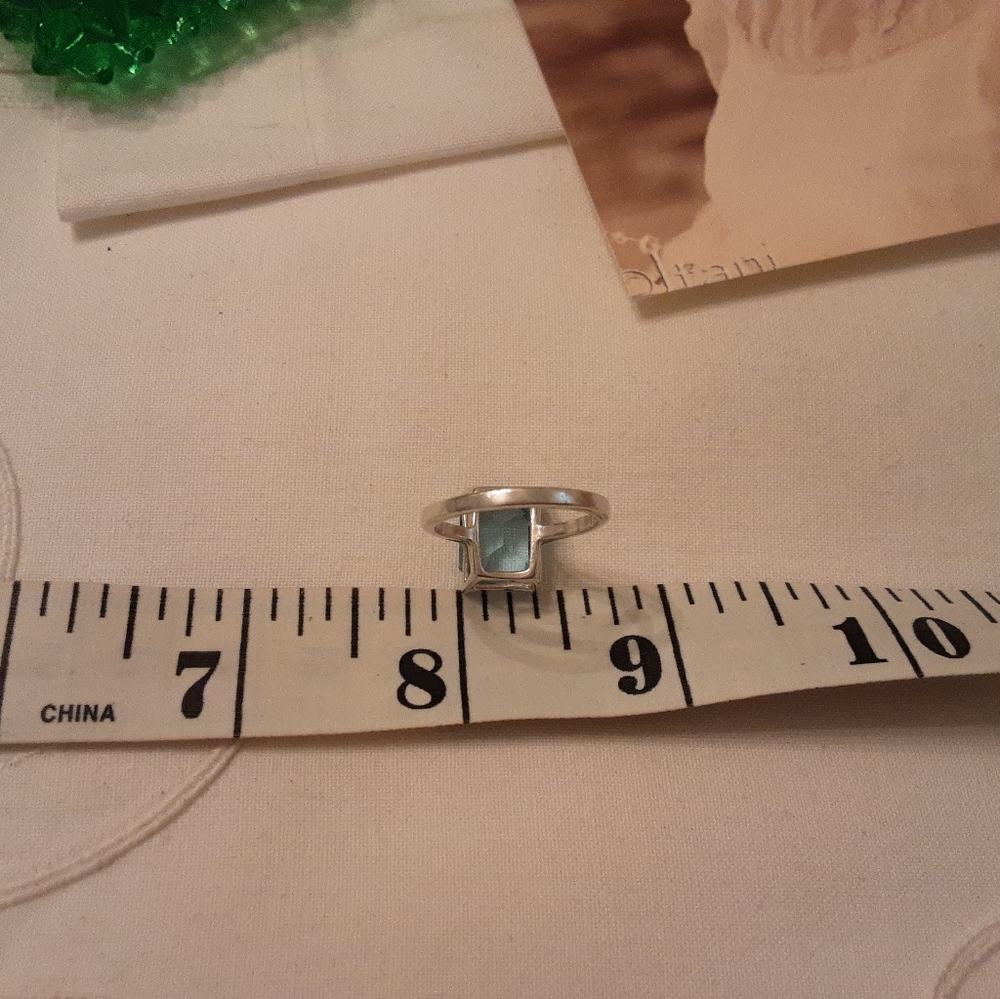 VINTAGE 925 SOLID STERLING, GENUINE 6CT. EMERALD CUT BLUE TOPAZ RING, SIZE 8 - Picture 10 of 17